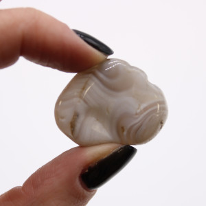 Grå agat - tromlet stein - 1,5-2cm Grå agat - tromlet stein - 1,5-2cm