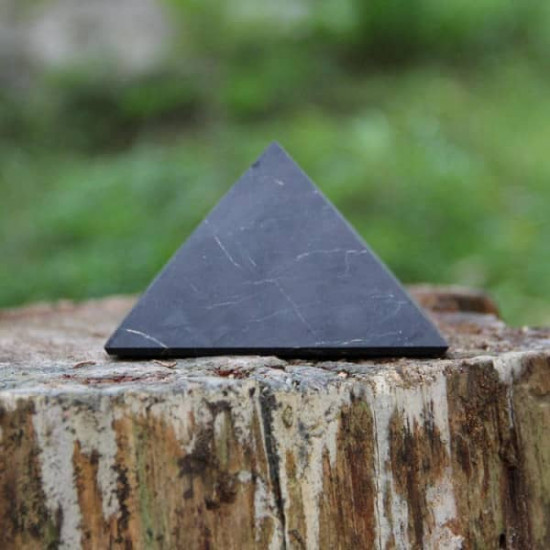 Shungitt - Upolert - Pyramide 40mm