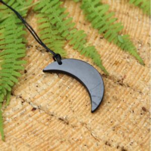 shungitt-crescent-anheng-1771
