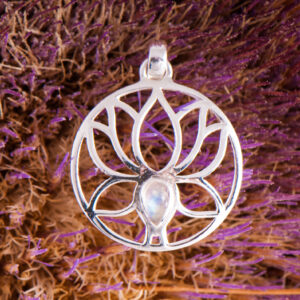 lotus-med-manesten-solvanheng-2002