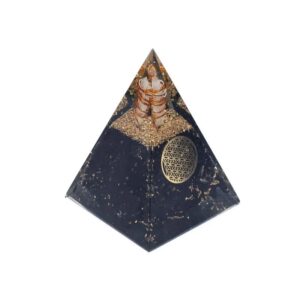 tourmalin_pyramide