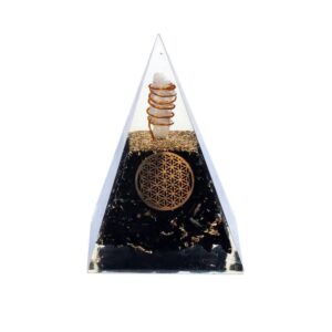 tourmalin_pyramide1