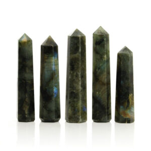 Labradorite_point