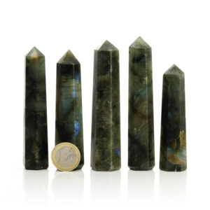 Labradorite_point1