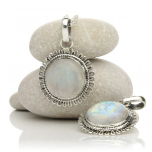 stone-and-silver-pendant-matahari_02