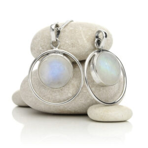 Selene pendant in sterling silver and moonstone_02 (002)