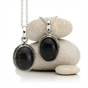 Tourmaline and Sterling Silver Aryuna Pendant_02 (002)
