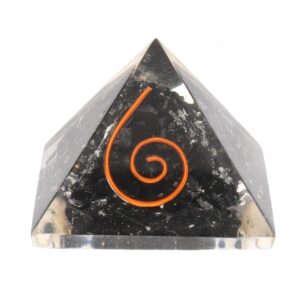shungitt_pyramide_liten